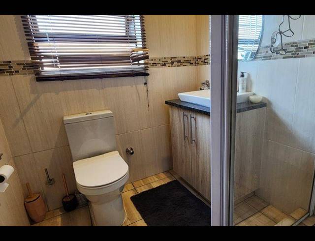 3 BEDROOM HOUSE FOR SALE IN NEWMARKET